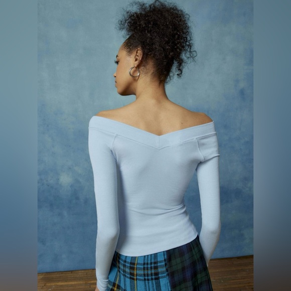 Urban Outfitters BDG Shannen Off-The-Shoulder Long Sleeve Tee in Blue - Picture 2 of 9